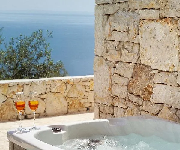 Saphira By Whitedream Katávolos