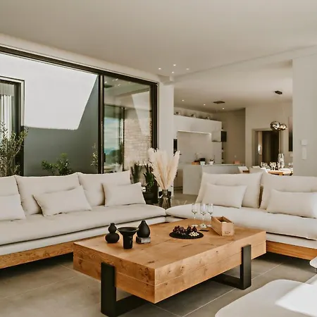 Saphira By Whitedream * Katávolos