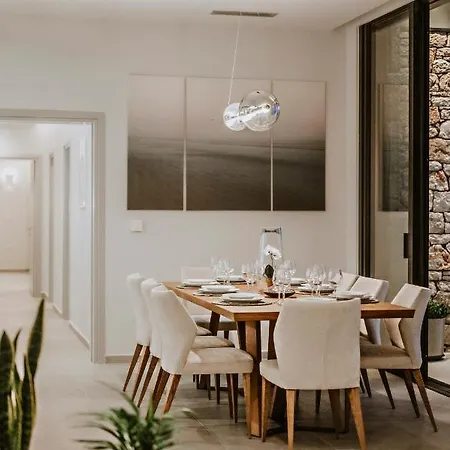 Saphira By Whitedream Katávolos