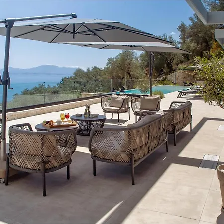 Saphira By Whitedream * Katávolos